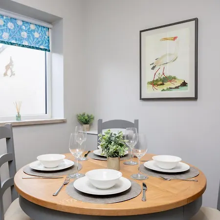 度假居 Kist Accommodates - Belmont Dene