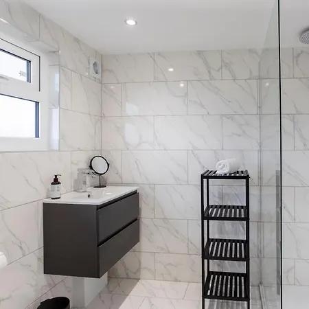 Kist Accommodates - Belmont Dene Holiday home *